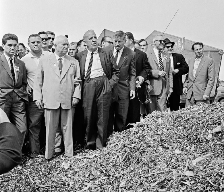 Khrushchev at Garst farm
